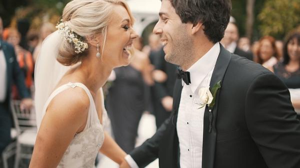 Frases para recién casados graciosas: ¡No pararán de reír!